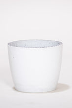 Load image into Gallery viewer, Concrete pot Squircle medium