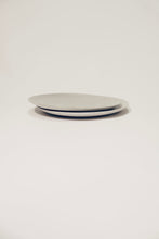 Load image into Gallery viewer, Plate set of 2, Grey