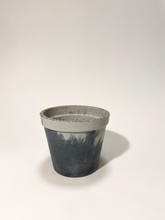 Load image into Gallery viewer, Yin&amp;Yang Concrete pot Trapezium Large
